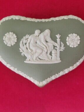 Wedgwood Green Jasperware Heart Shaped Trinket Box Romans at a Fire